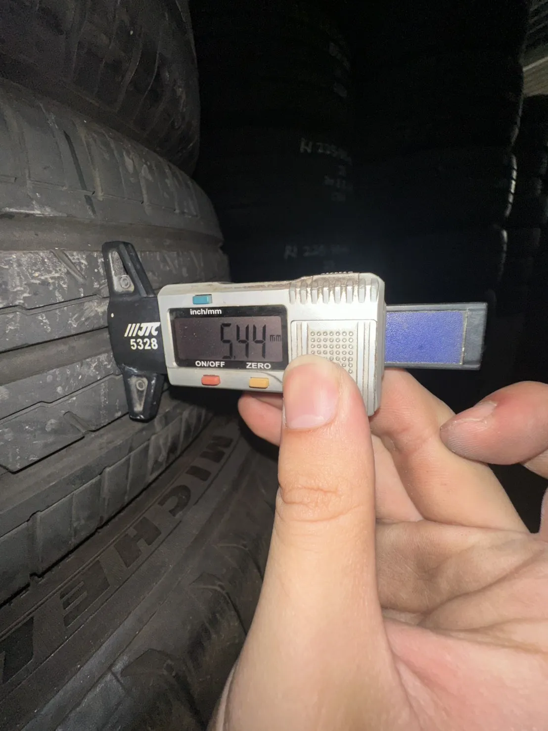 橫濱ES32 四條 175-70-13