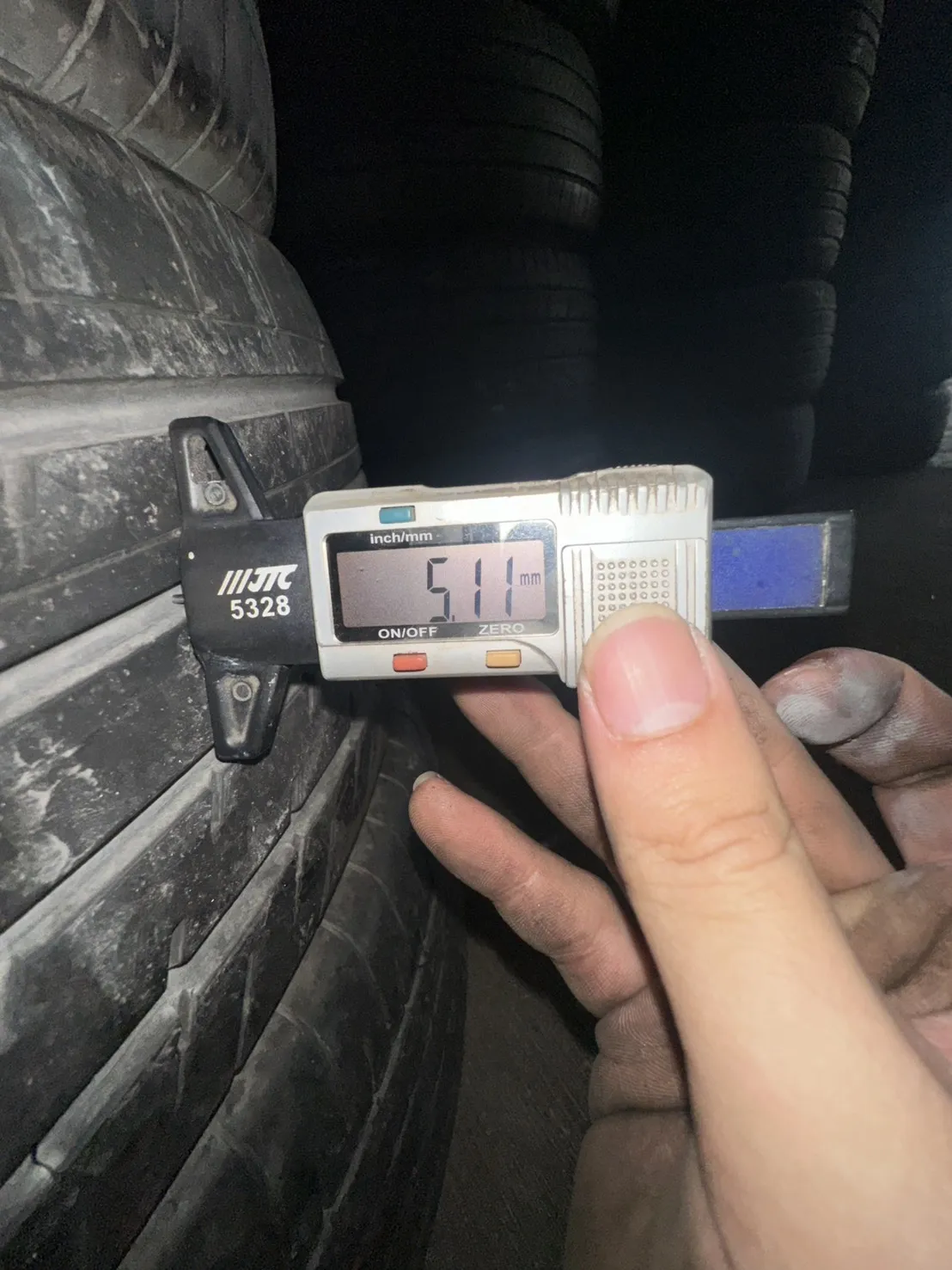 橫濱AE61 四條 215-60-17