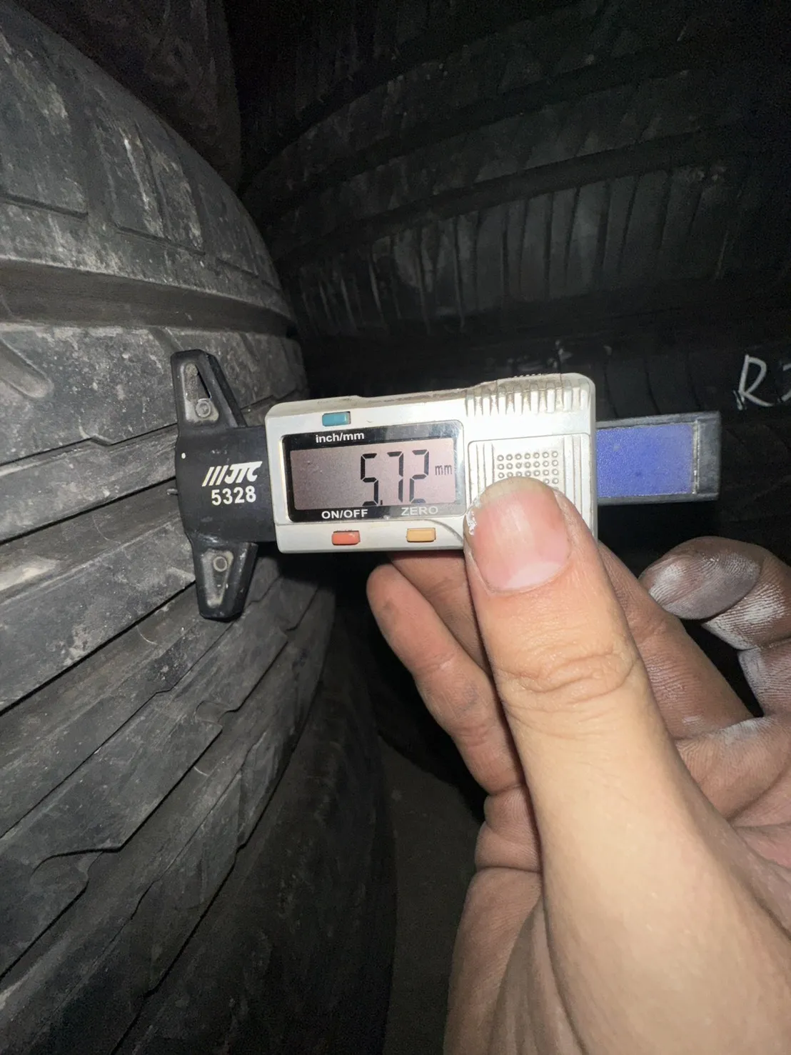 橫濱ES32 二條 225-40-18