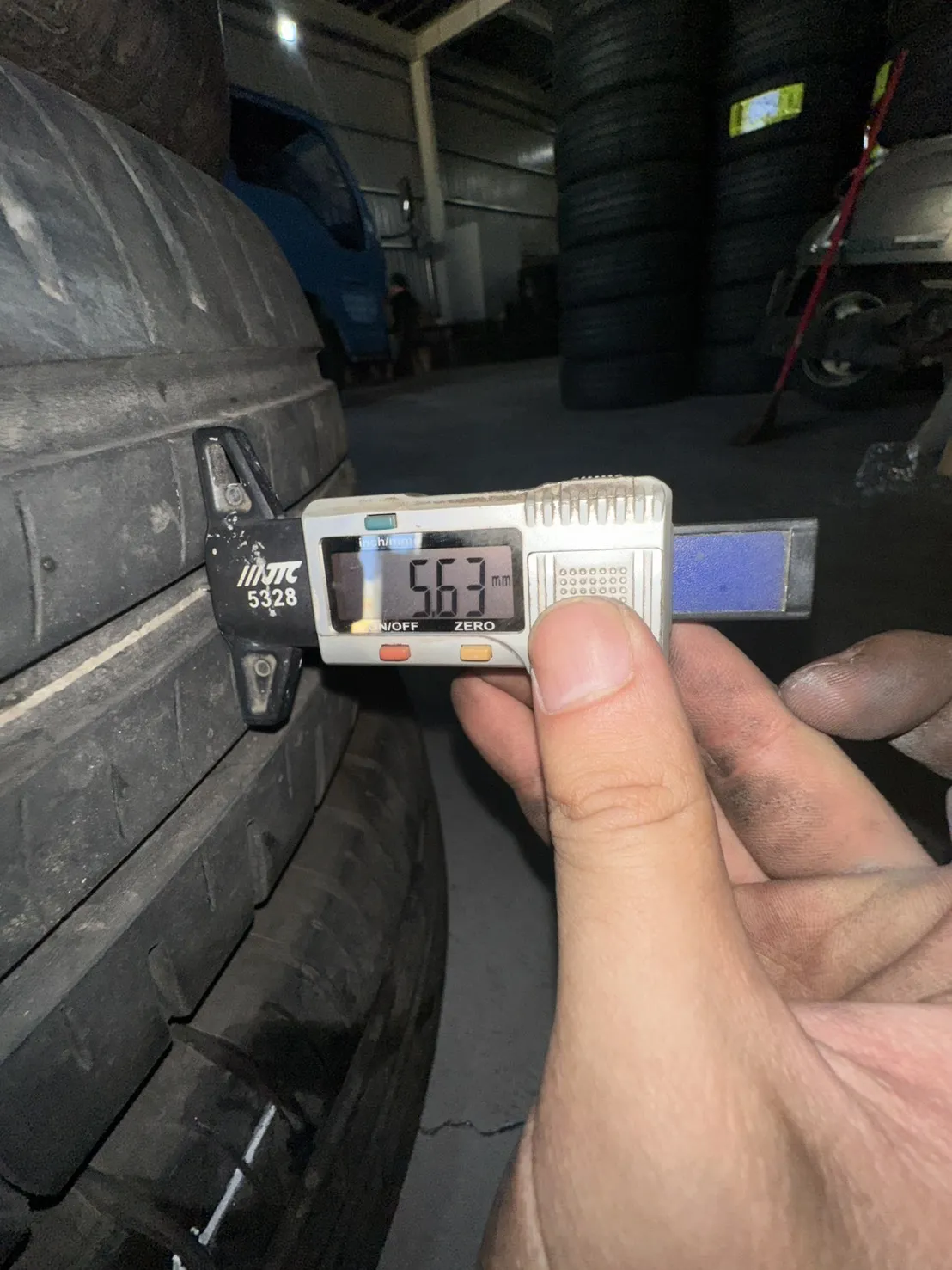 登錄普R1 二條 215-70-15
