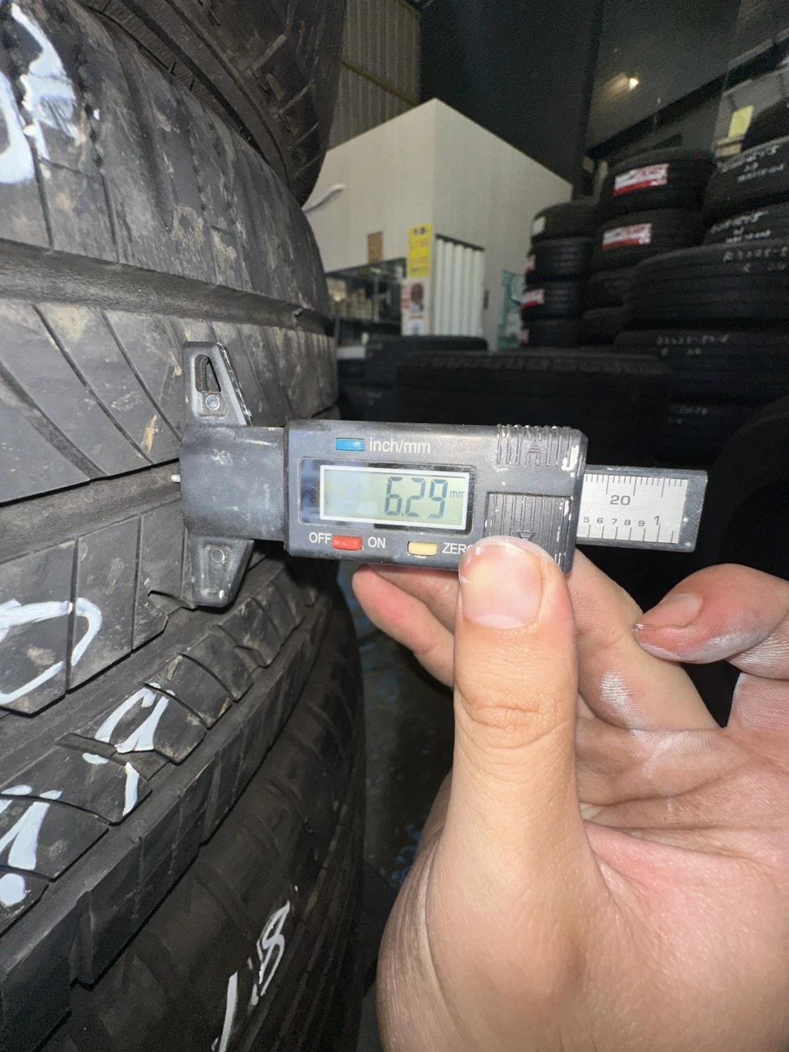 飛隼CT60 235-55-18