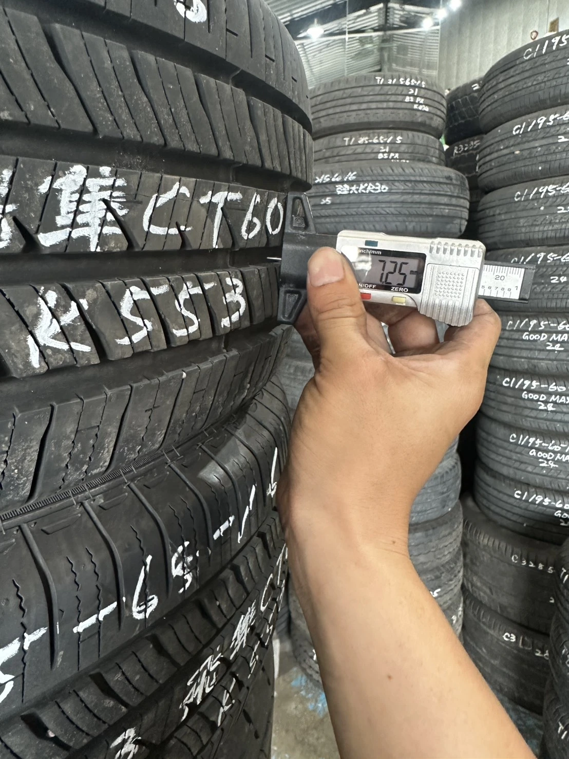 飛隼CT60 215-65-16