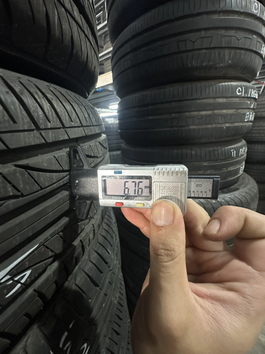 雷登R05 四條 185-65-15