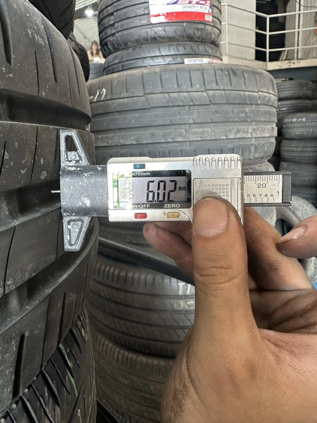 登錄普R1 205-55-16