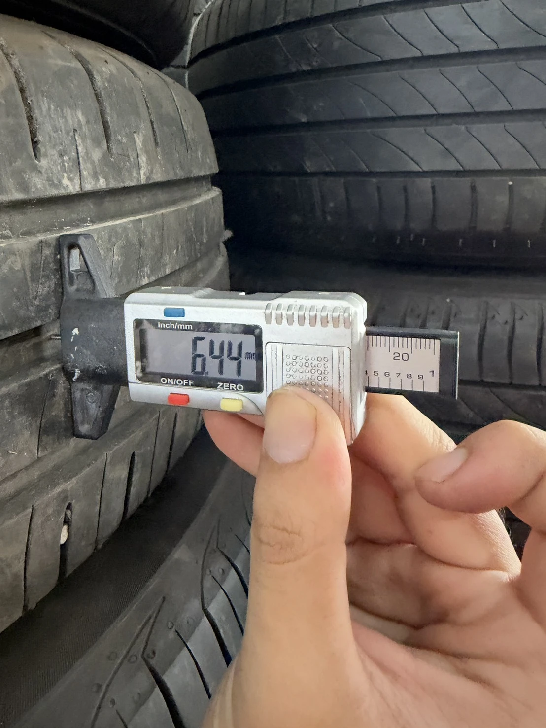 登錄普R1 二條 205-65-15
