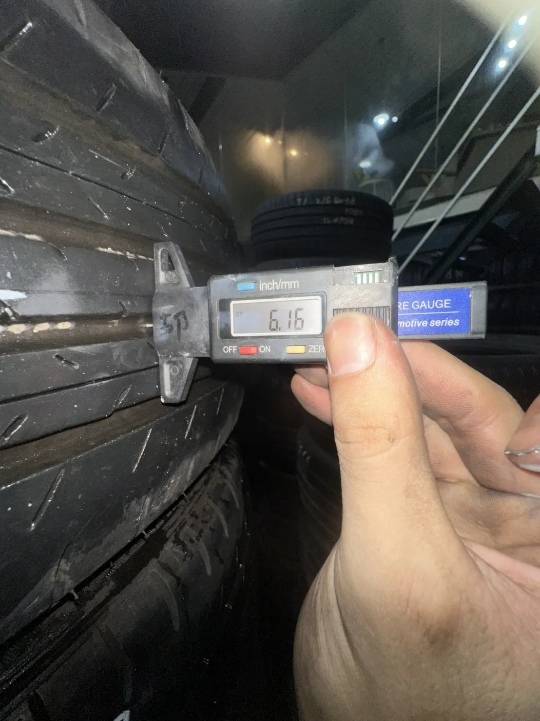 登錄普050 四條 225-45-17 9成