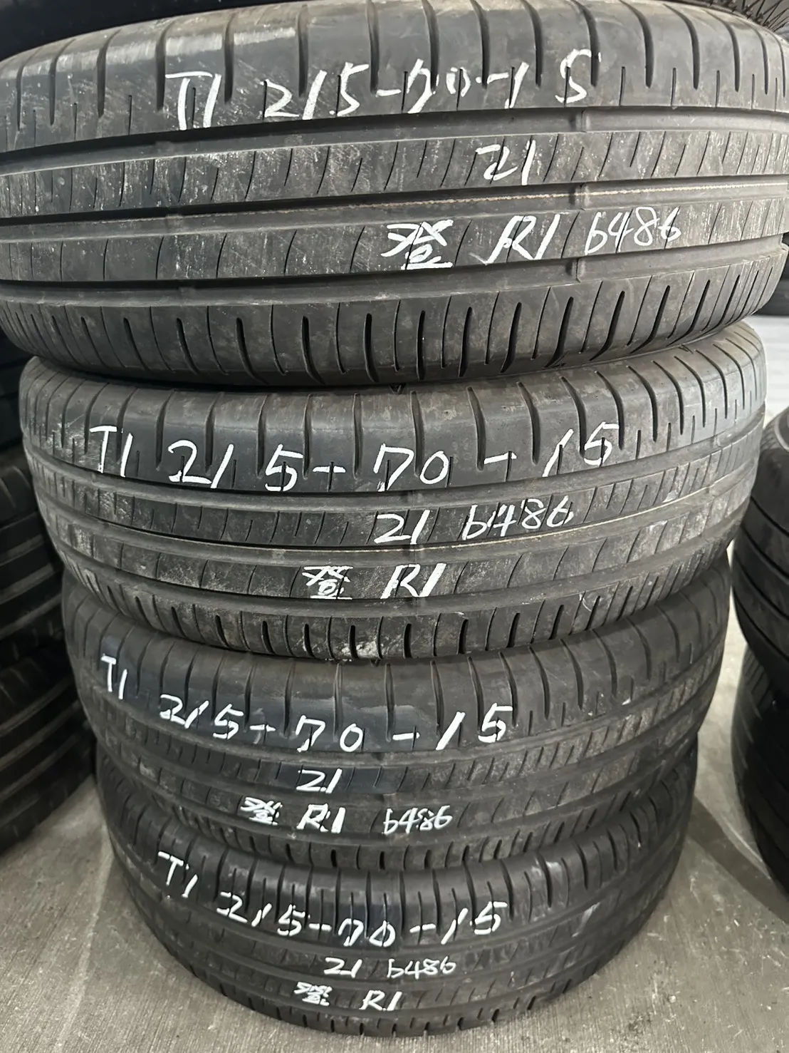 登錄普R1 四條 215-70-15