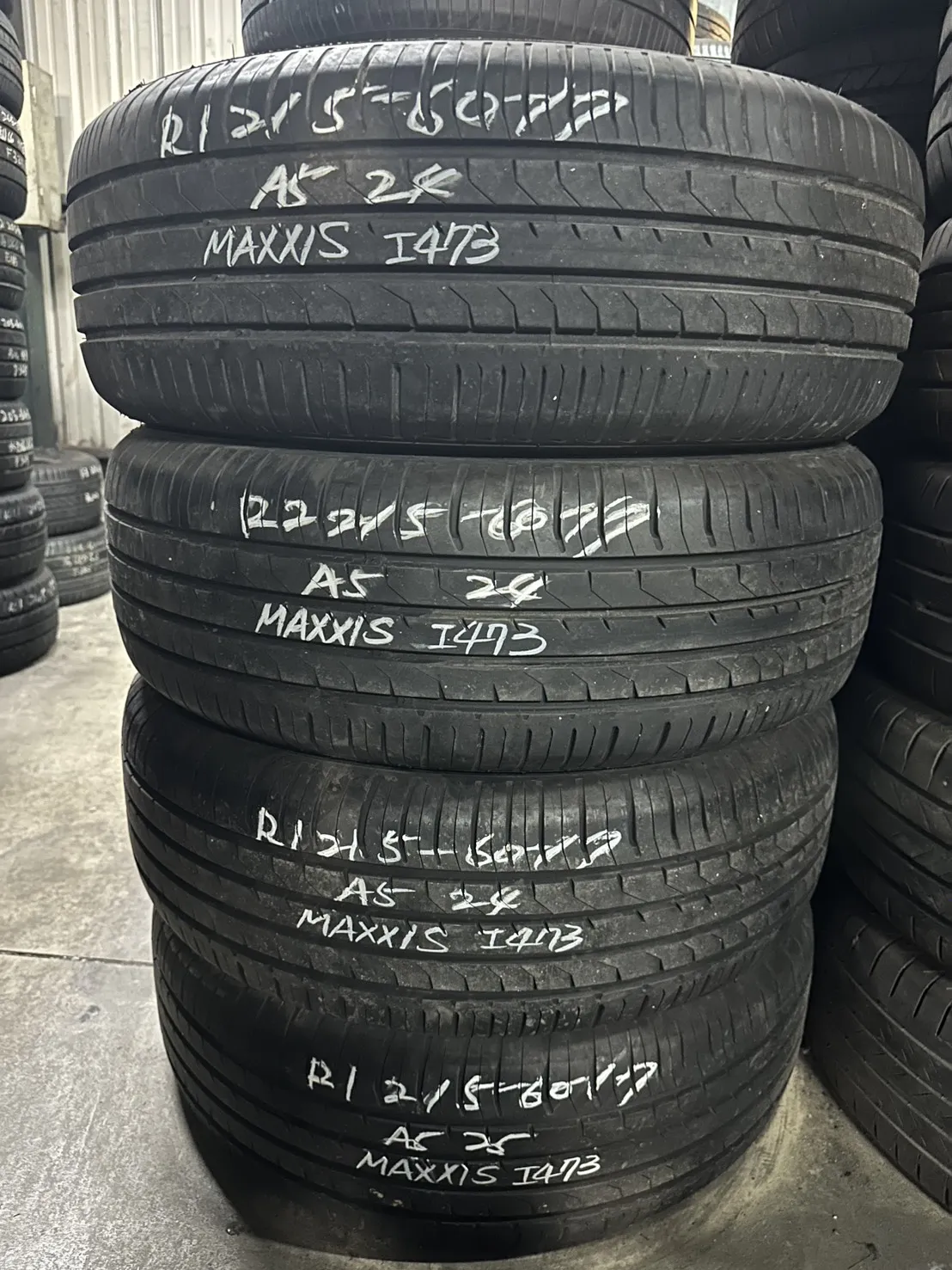 瑪吉斯A5 四條 215-60-17