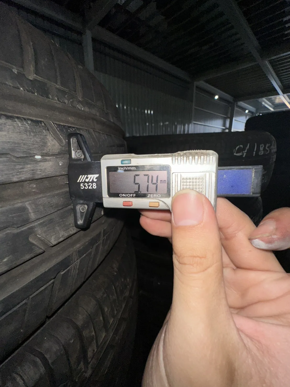 橫濱ES32 四條 215-60-16