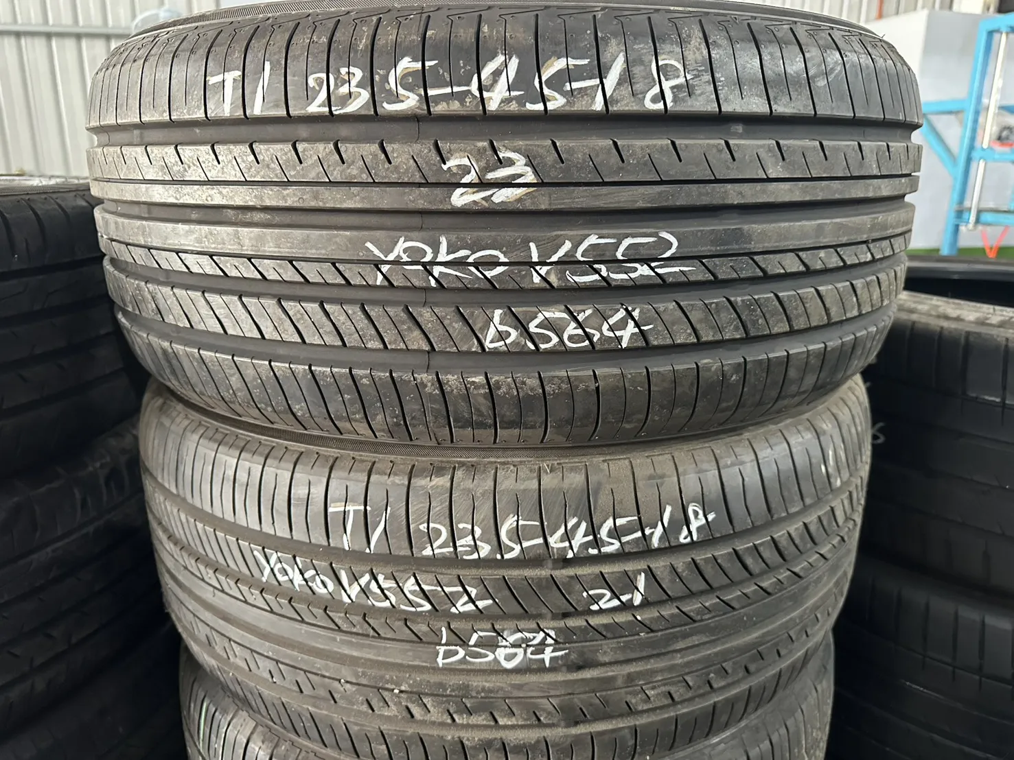 橫濱V552 二條 235-45-18