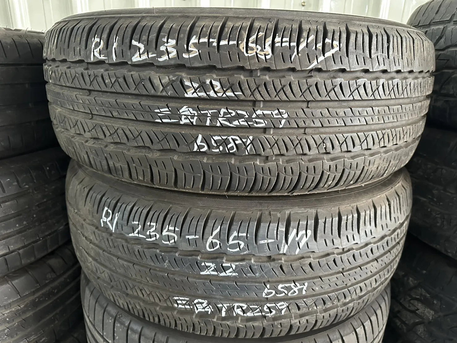 三角TR259 二條 235-65-17