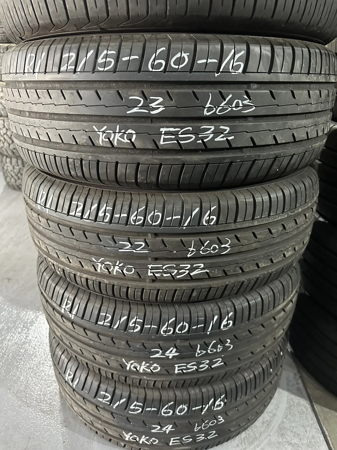 橫濱ES32 四條 215-60-16