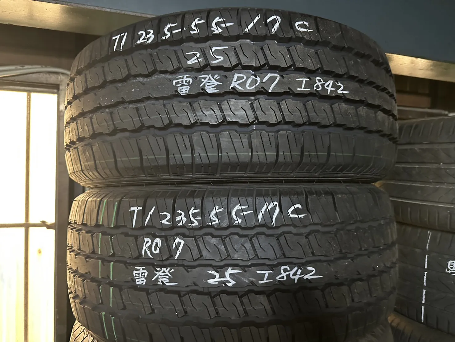 雷登R07 二條 235-55-17c