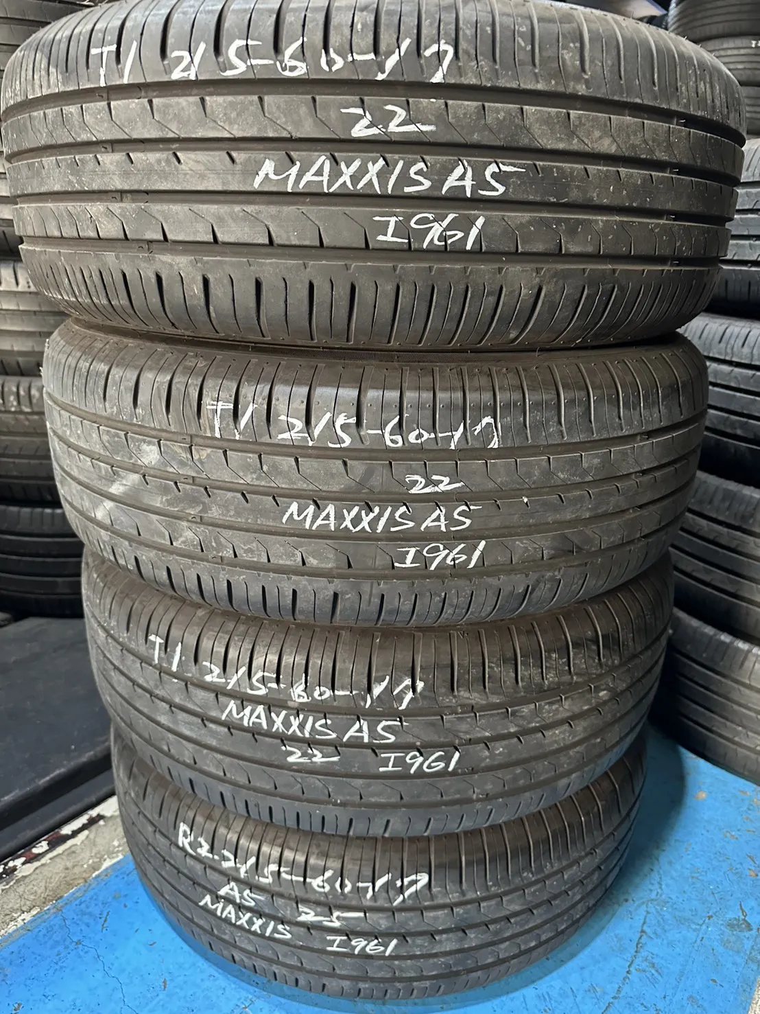 瑪吉斯A5 四條 215-60-17