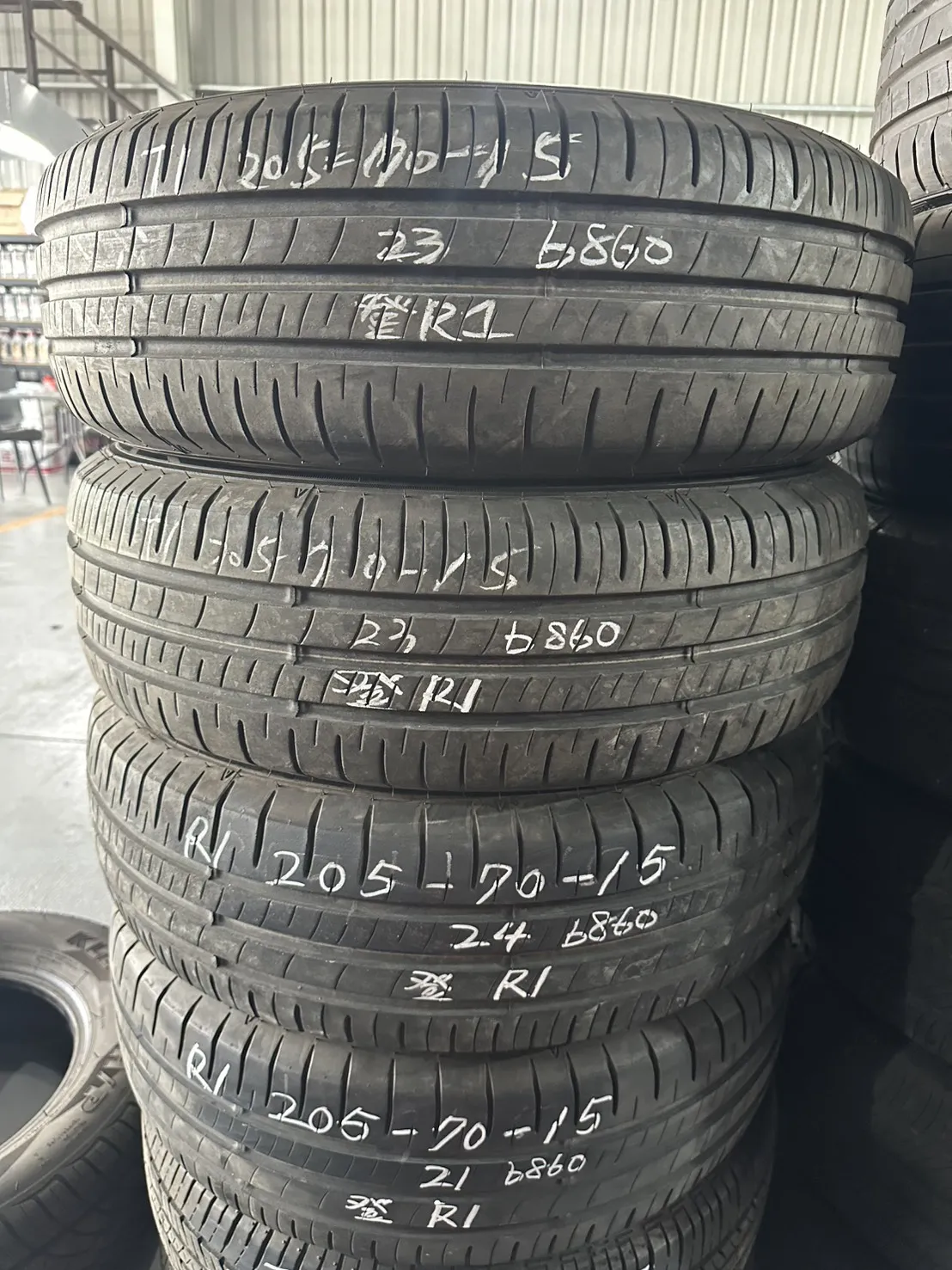 登錄普R1 四條 205-70-15