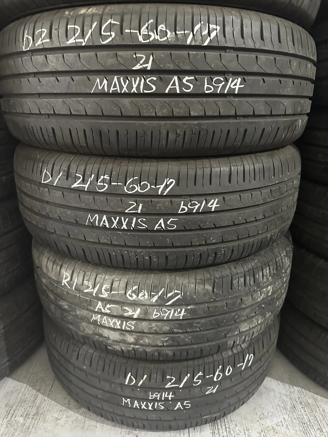 瑪吉斯A5 四條 215-60-17