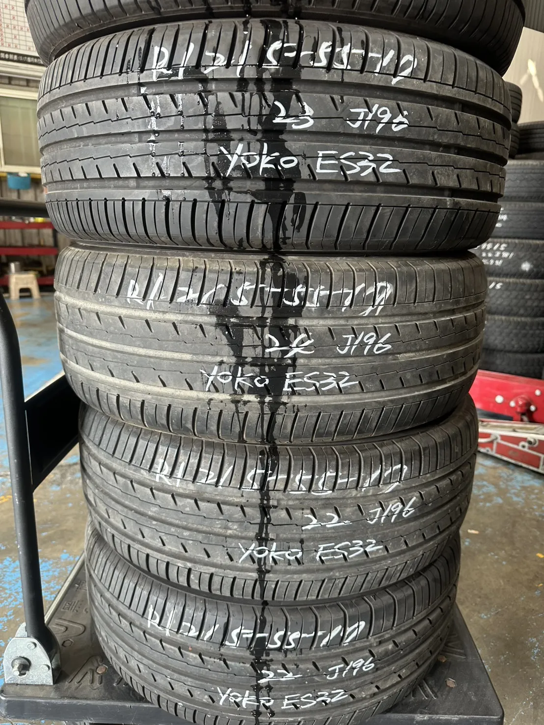橫濱ES32 四條 215-55-17