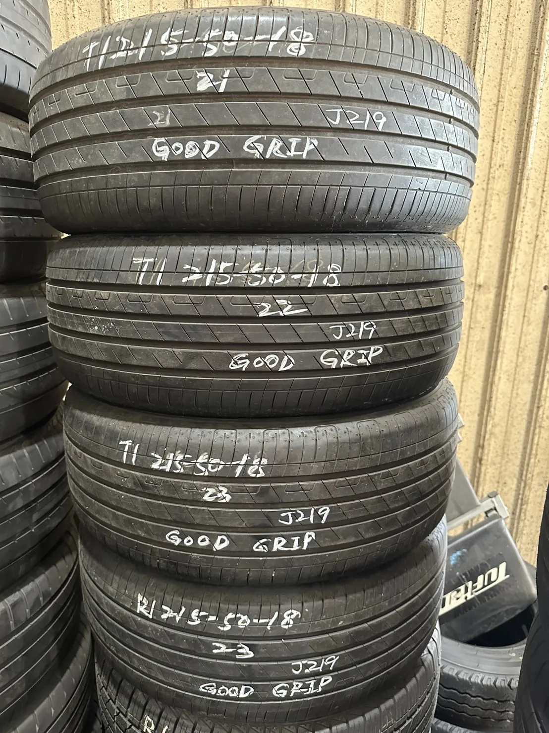 固特異GRIP 四條 215-50-18