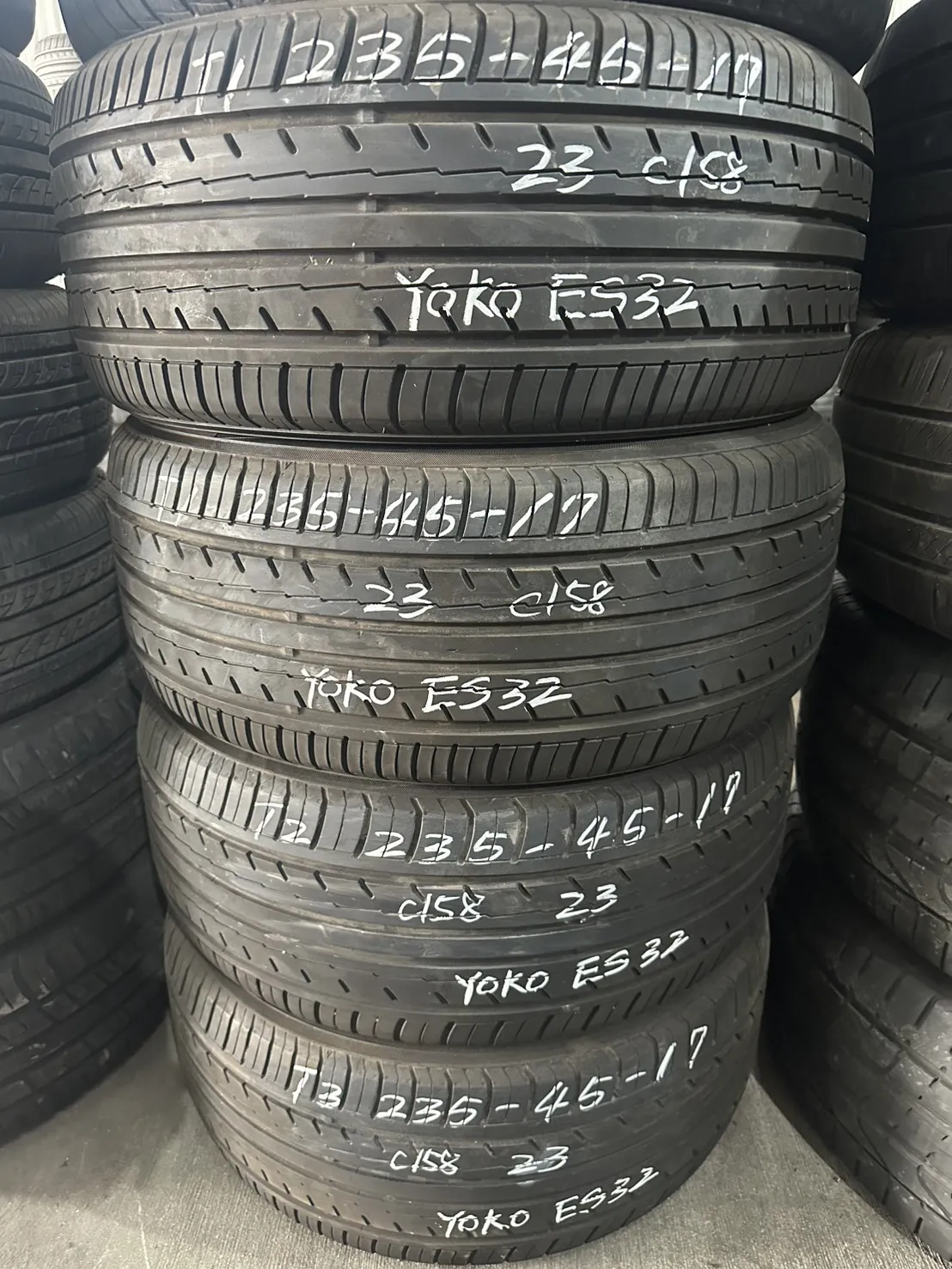 橫濱ES32 四條 235-45-17