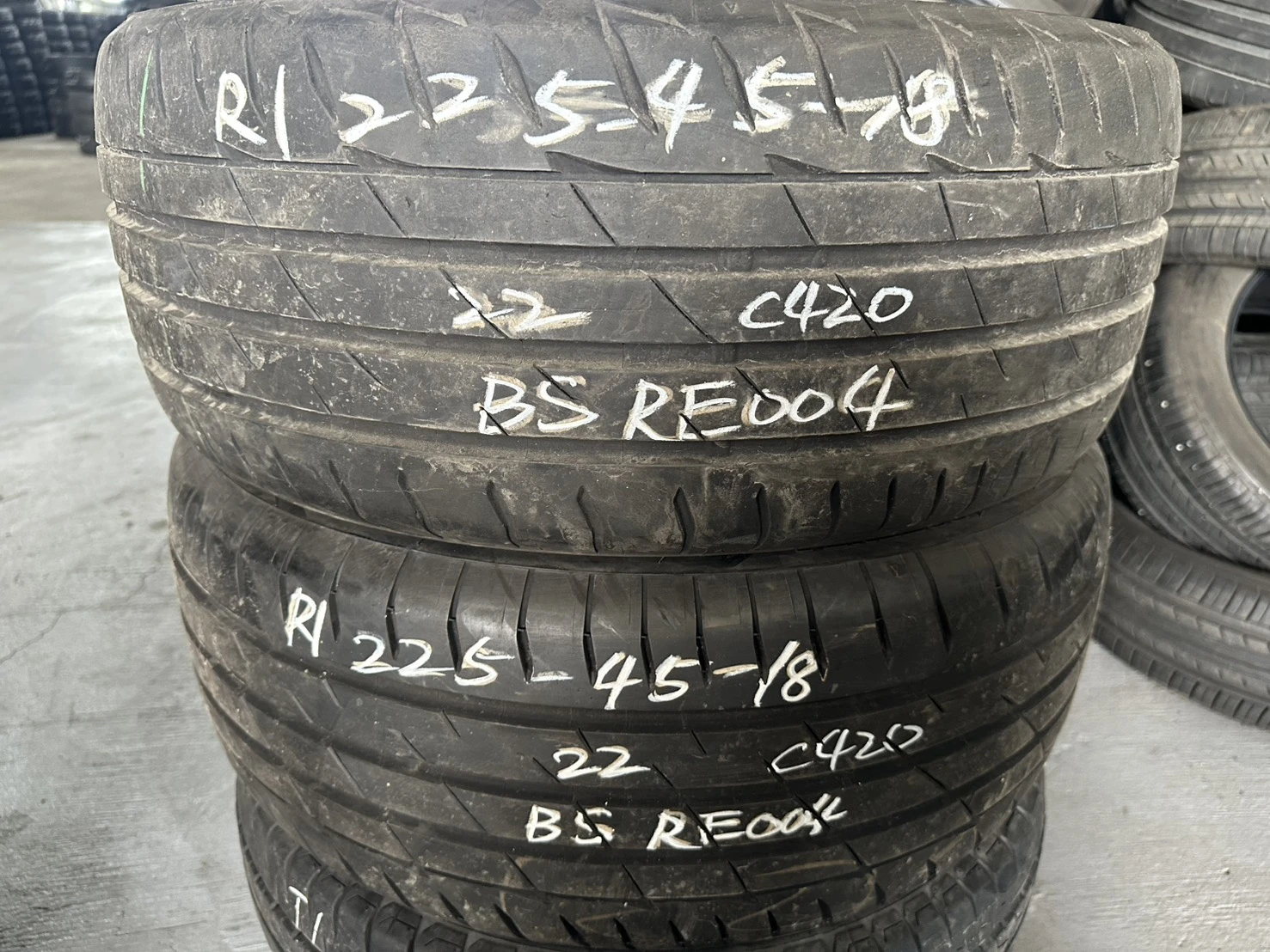 普利司通RE004 二條 225-45-18