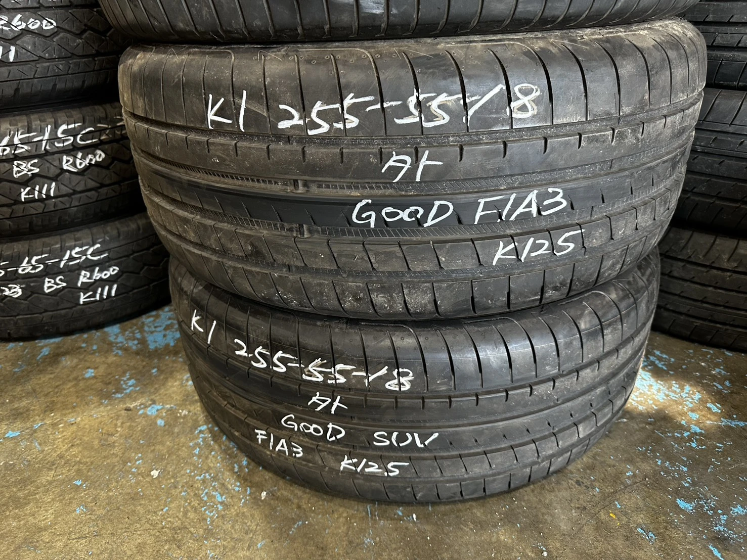 固特異F1A3 255-55-18