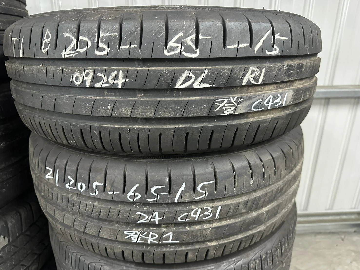 登錄普R1 二條 205-65-15