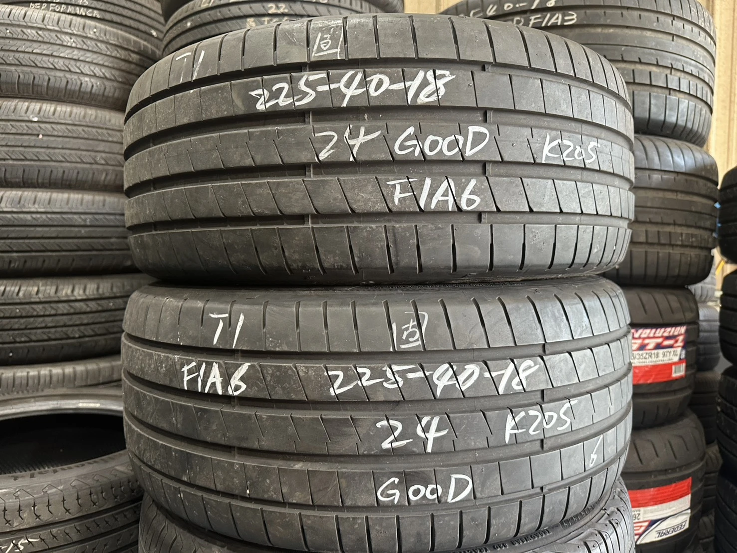 固特異F1A6 225-40-18