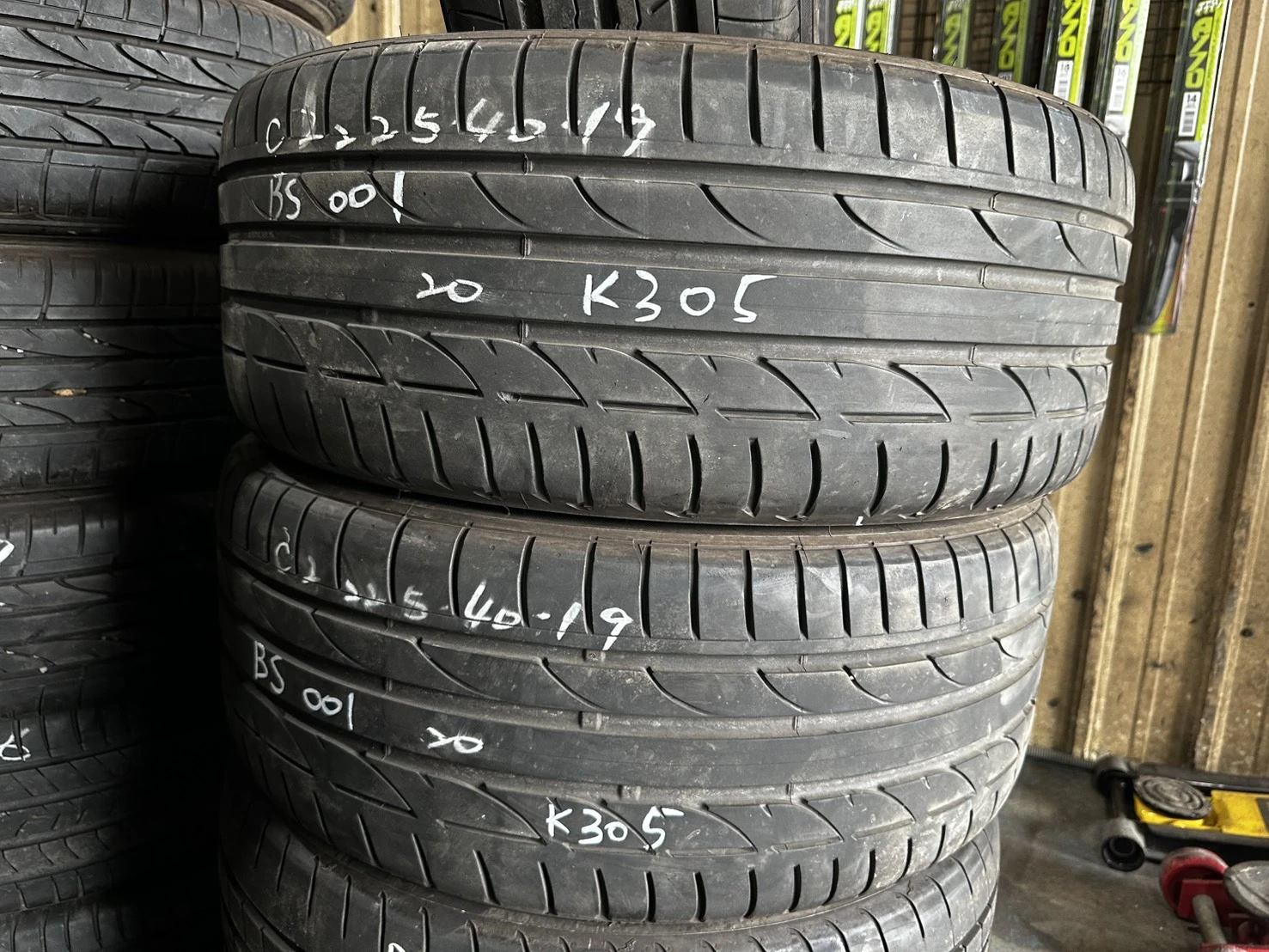 普利司通001 225-40-19