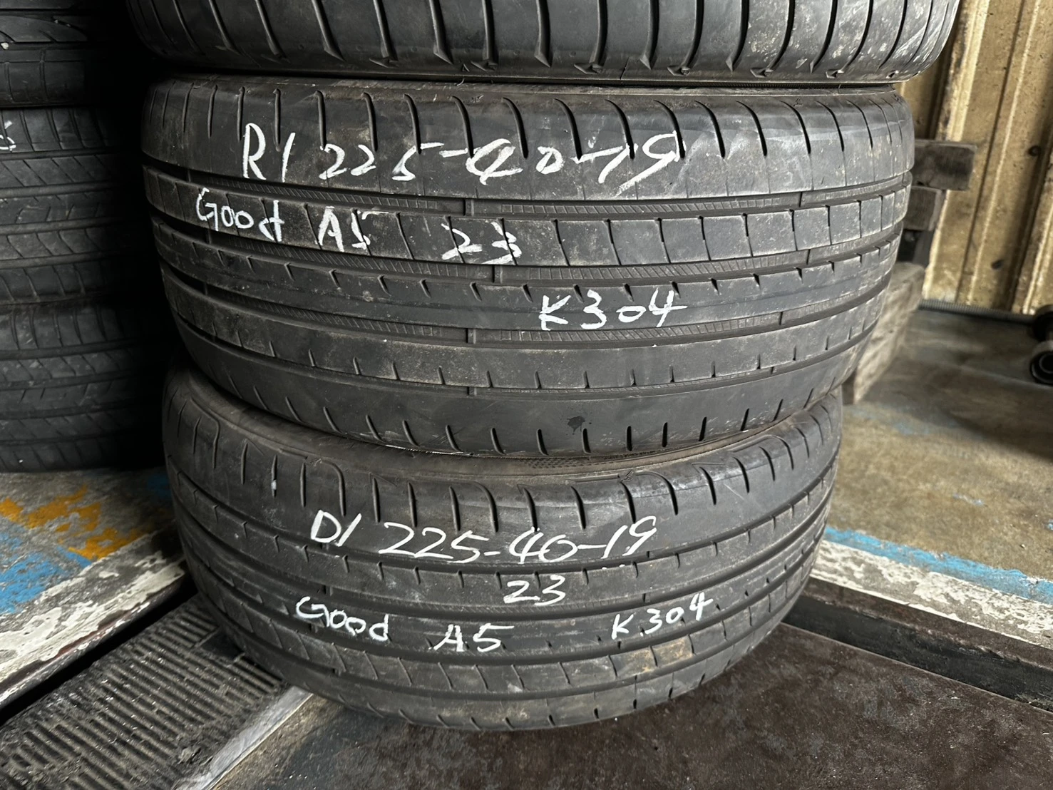 固特異A5 225-40-19