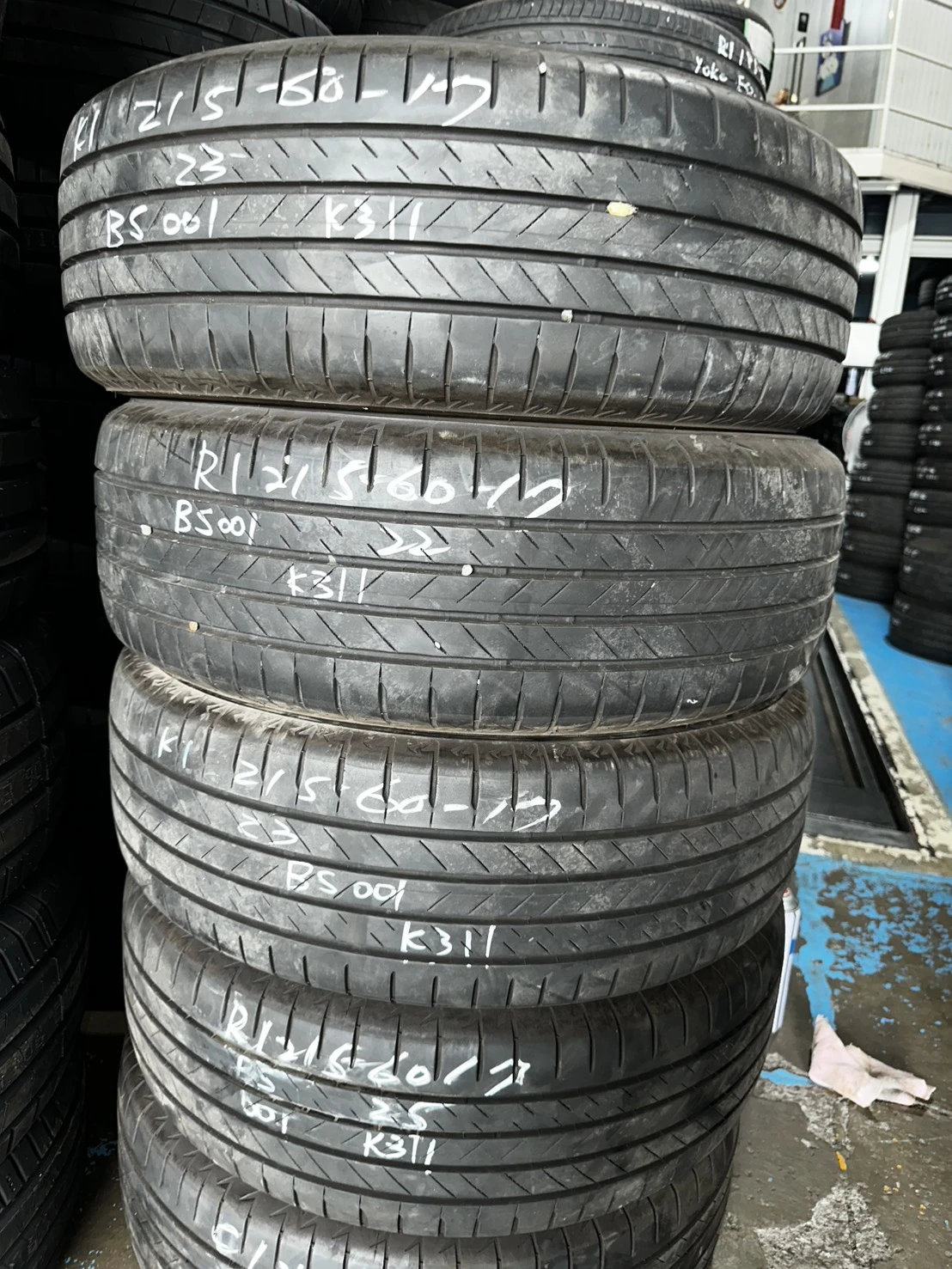 普利司通001 215-60-17