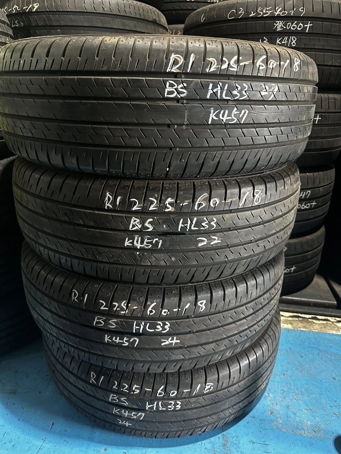 普利司通HL33 225-60-18