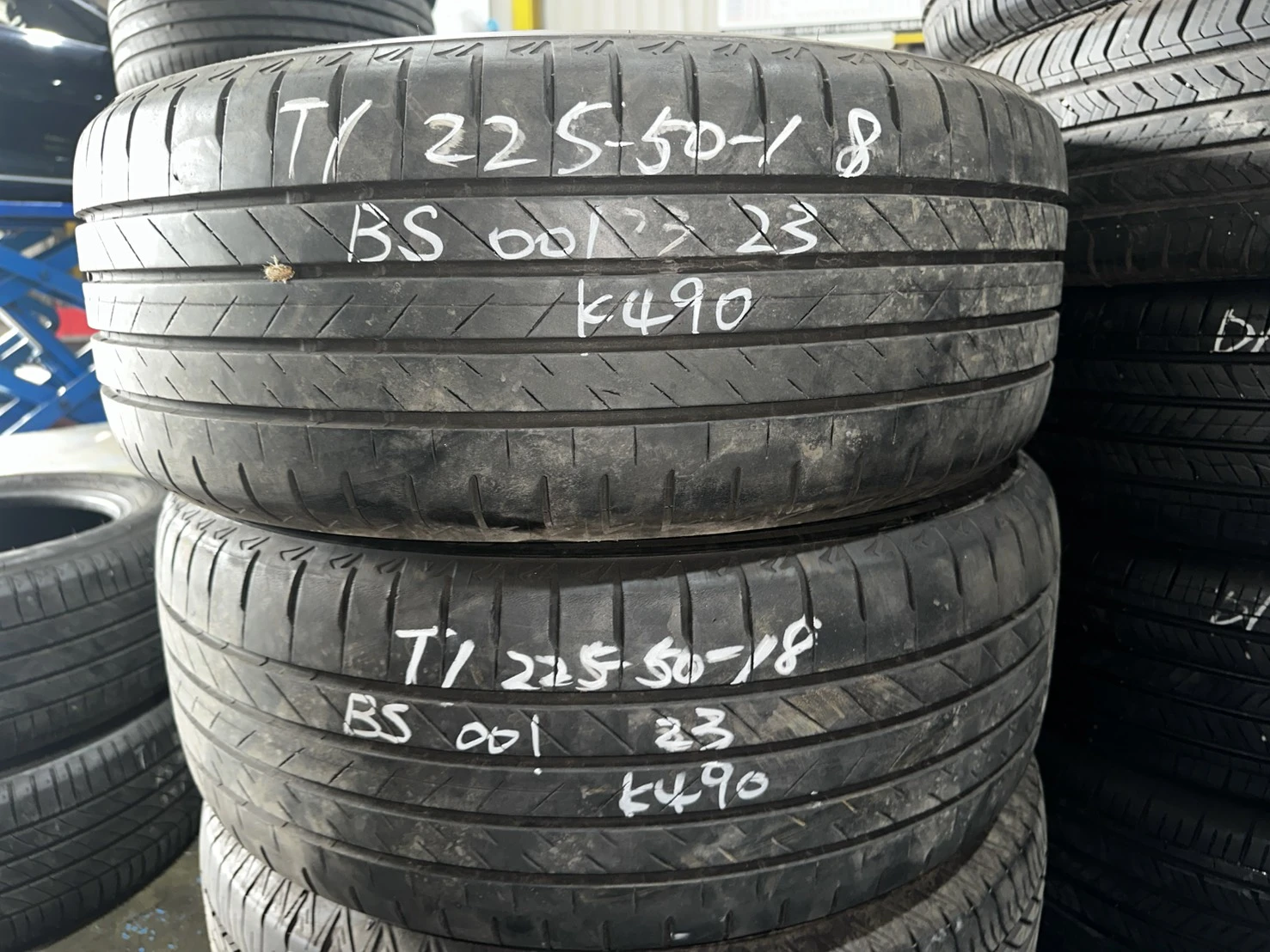 普利司通001 225-50-18