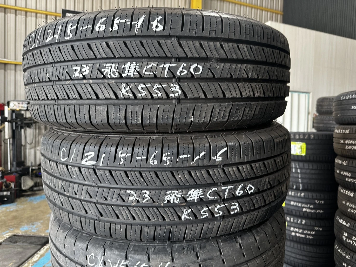 飛隼CT60 215-65-16