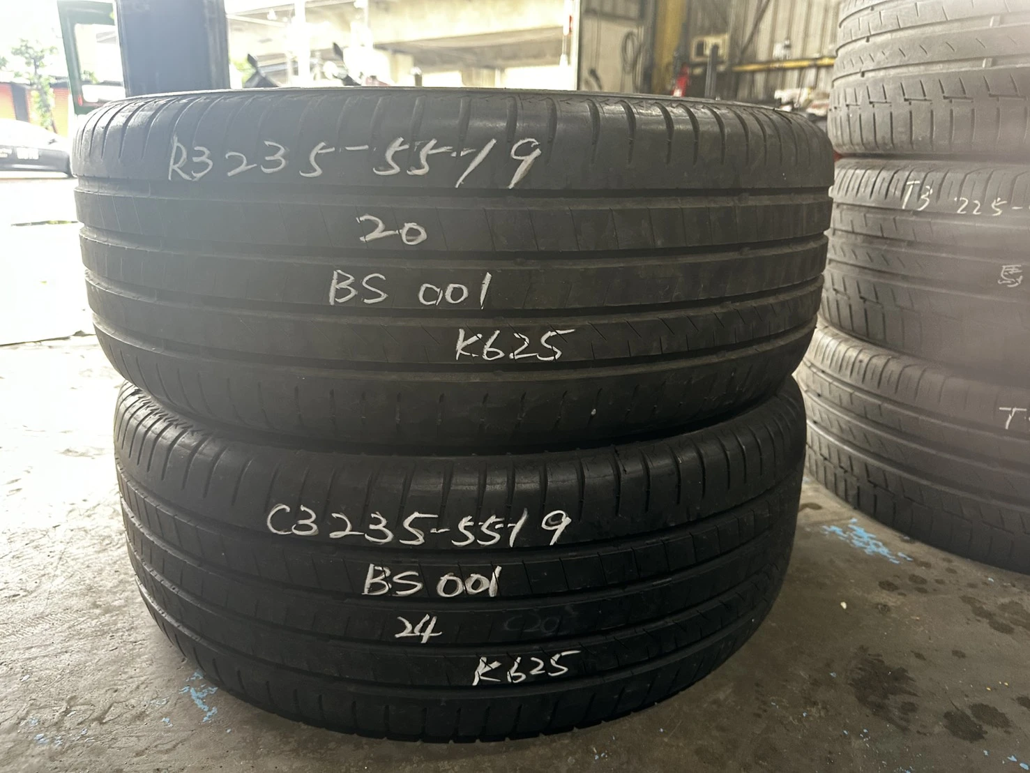 普利司通001 235-55-19