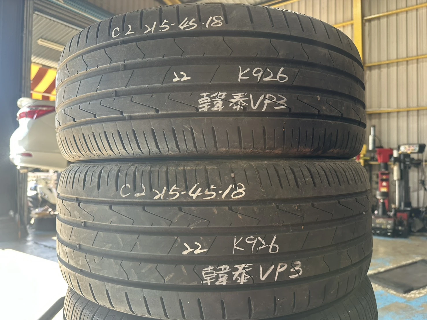 韓泰VP3 215-45-18