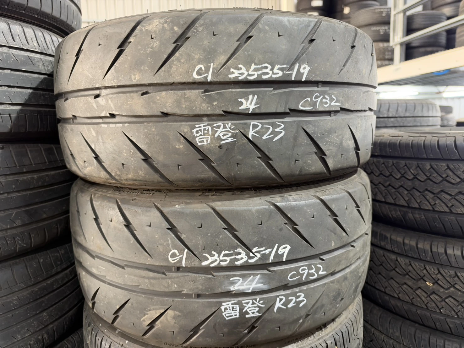 雷登R23 二條 235-35-19