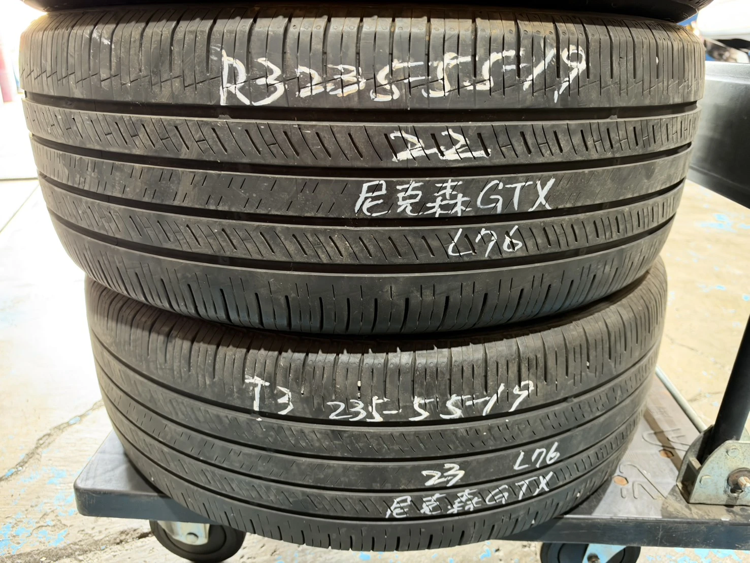 尼克森GTX 235-55-19