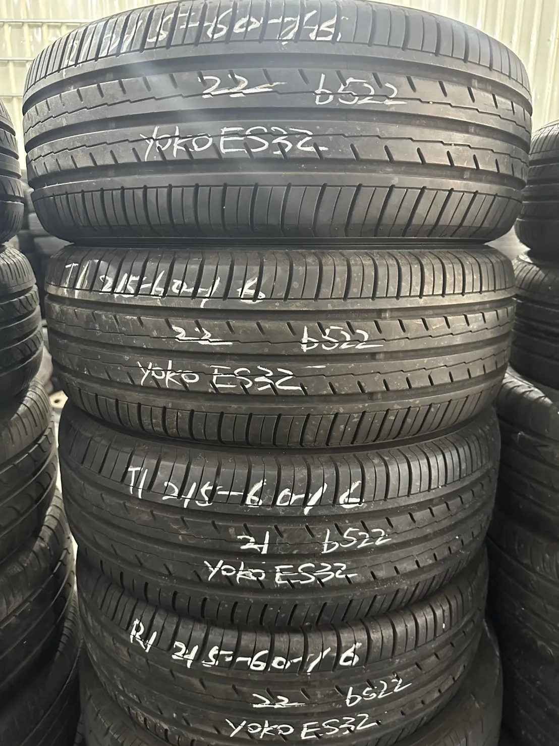 橫濱ES32 四條 215-60-16