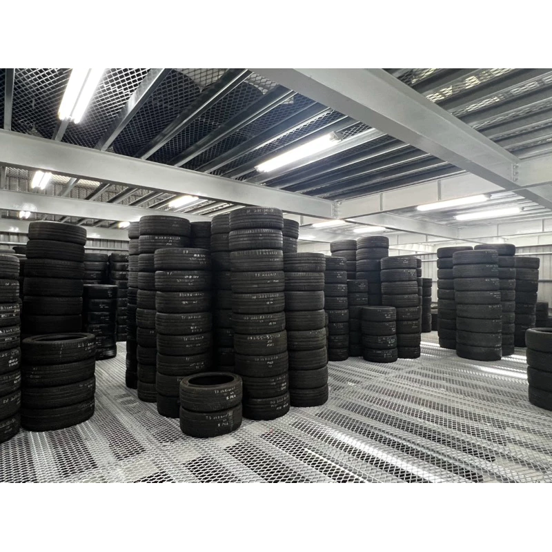 a26固特異EGP 245-50-18兩條5000含裝 9成 防爆胎 深度6.18mm