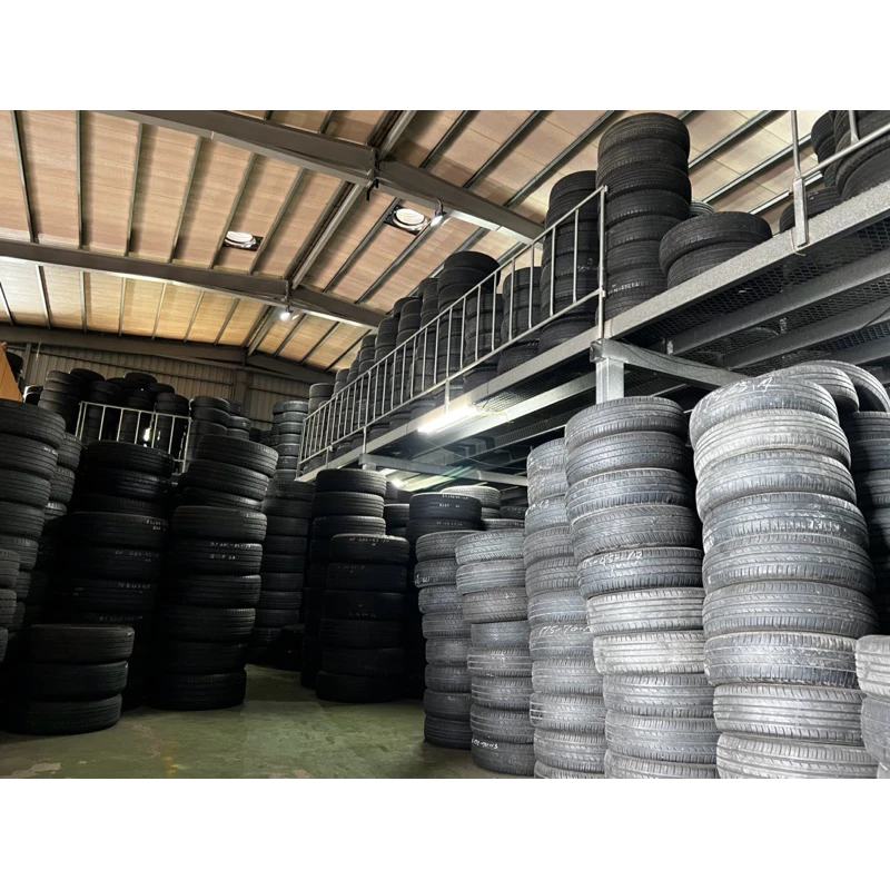 E201瑪吉斯215-70-16四條5000 9成深度7.68mm
