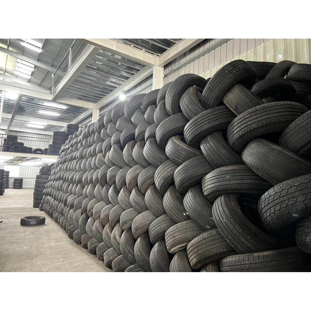 a673米其林suv+ 225-55-18兩條5000含裝 9成深度6.35mm 23年