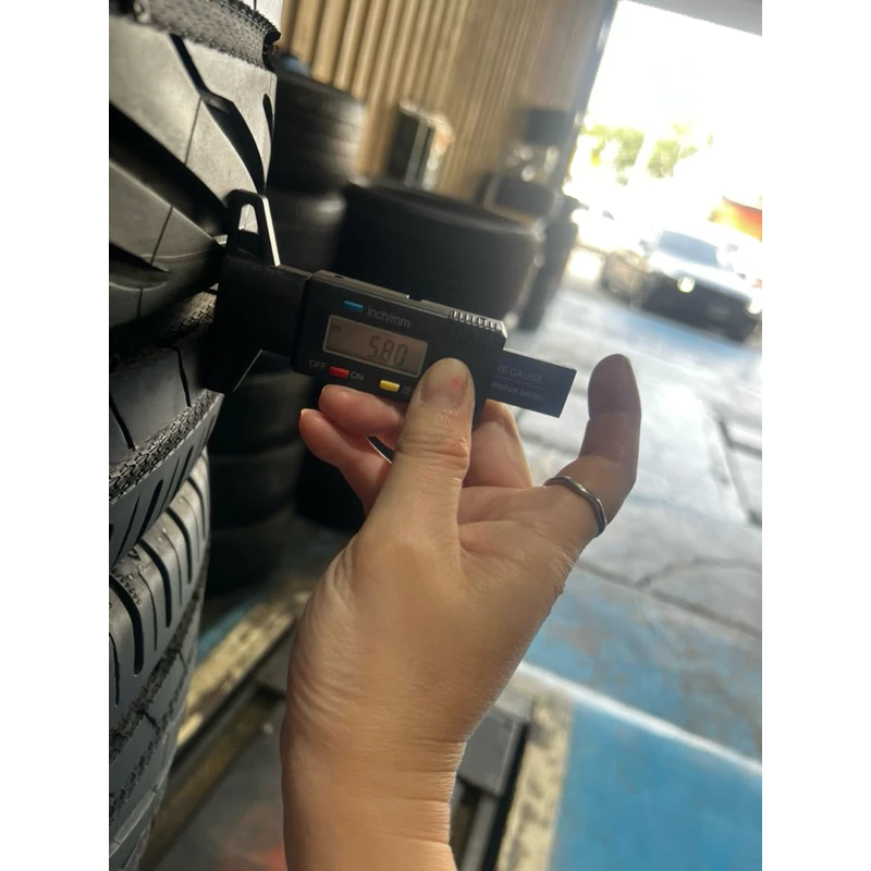 G305優耐陸215-45-18四條6000含工
