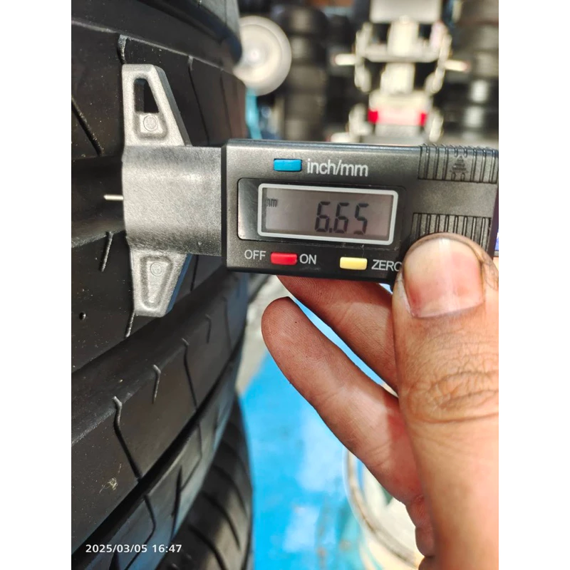 G468倍耐力PZERO 285-45-22兩條12000含裝 9成 深度6.65mm 23年
