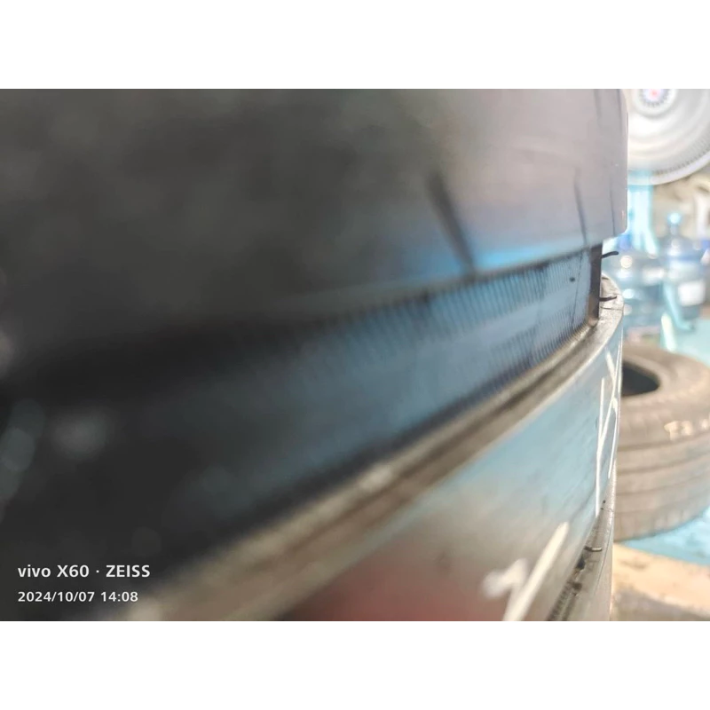 E909米其林315-35-21兩條9000 9成這組還有另外兩條，一次四條可優惠