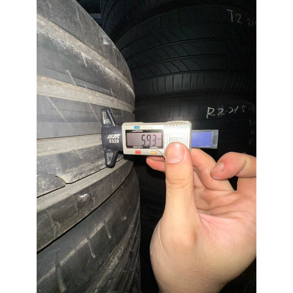 a621固特異P2 225-50-17兩條4000含裝 9成深度5.93mm 21、22年