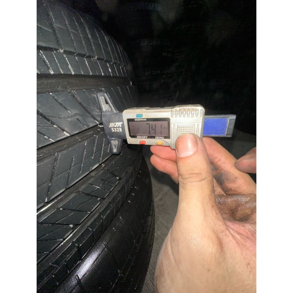 a796固特異SUV 235-50-18兩條5000含裝‼️落地胎深度7.41mm‼️22年