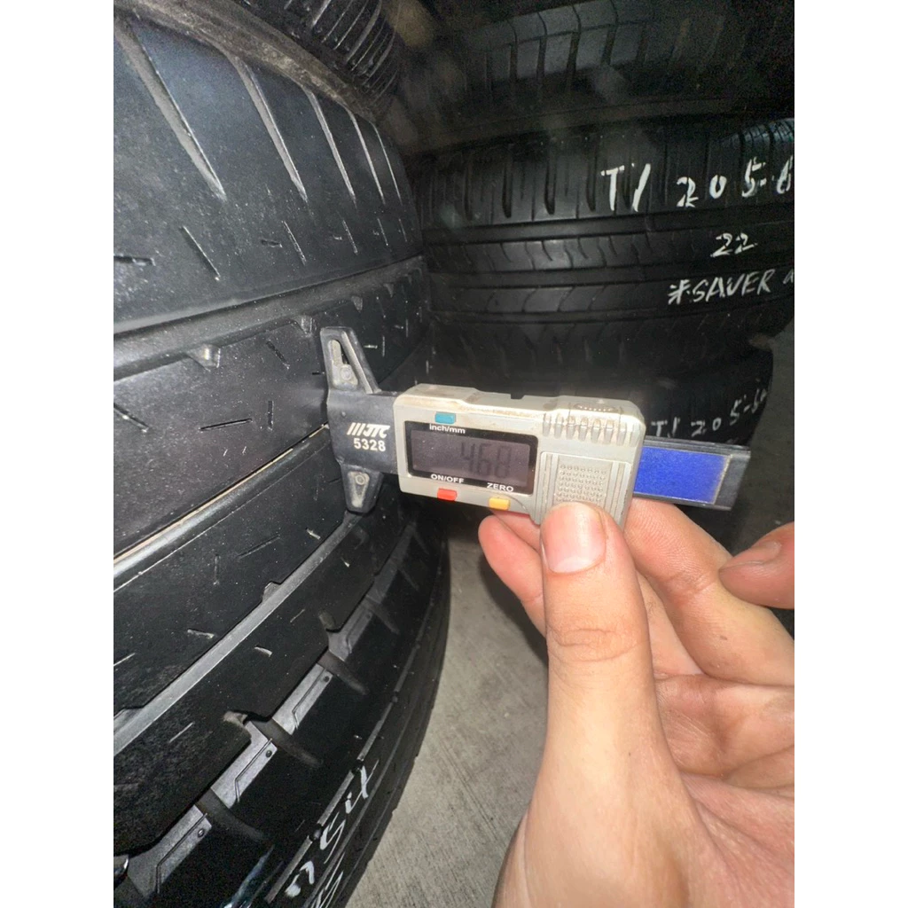a754瑪吉斯MCV5 215-70-15C兩條2000含裝 深度4.68mm 21年