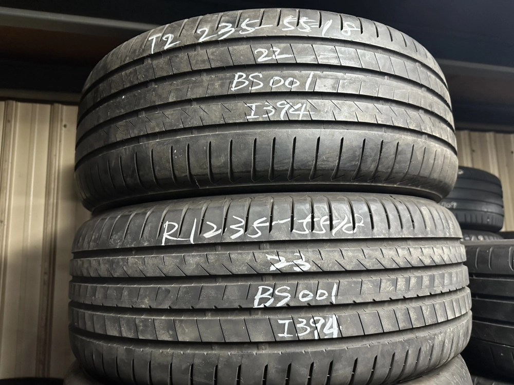 普利司通001 二條 235-55-18