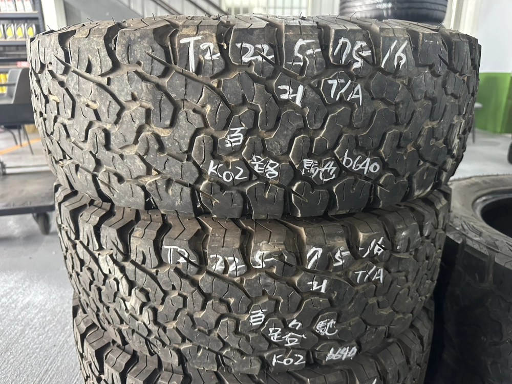 百路馳K02 T/A 二條 225-75-16