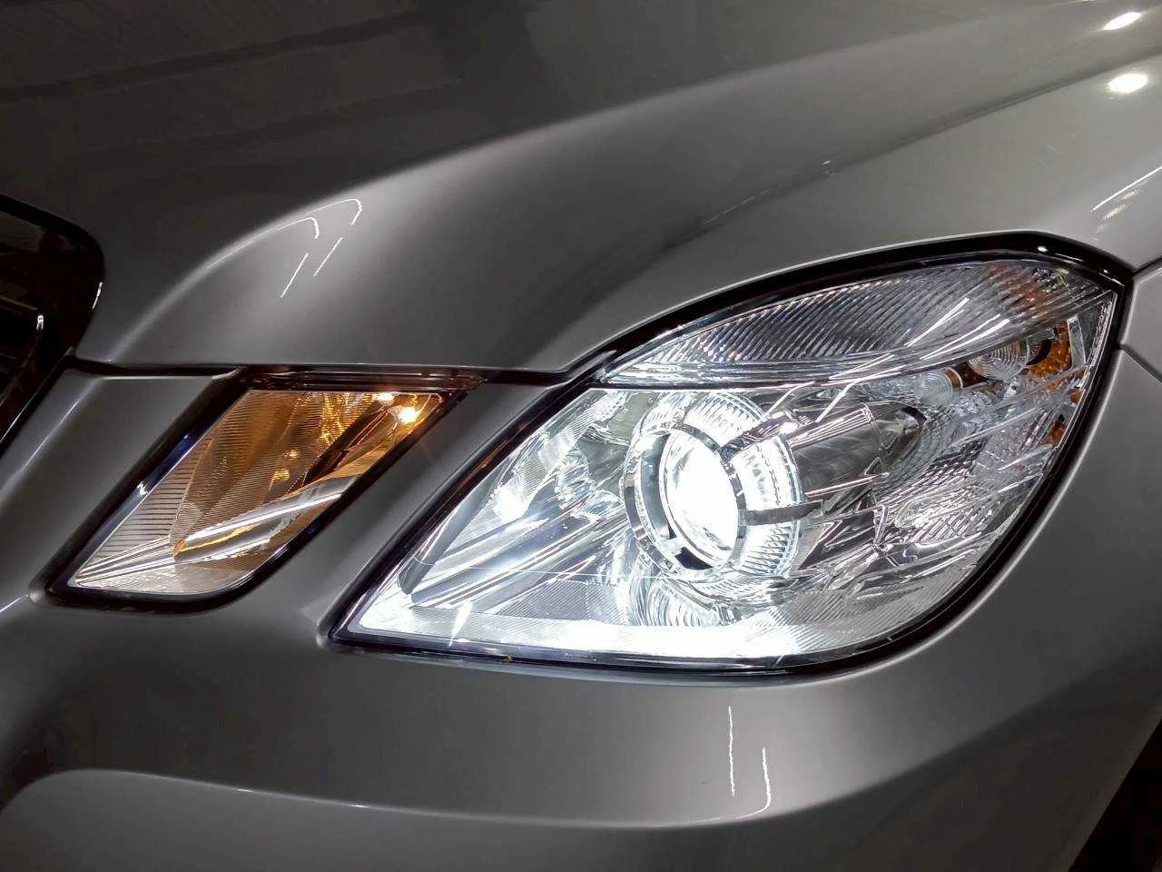 E-CLASS W212 鹵素改雙光源驗車模組